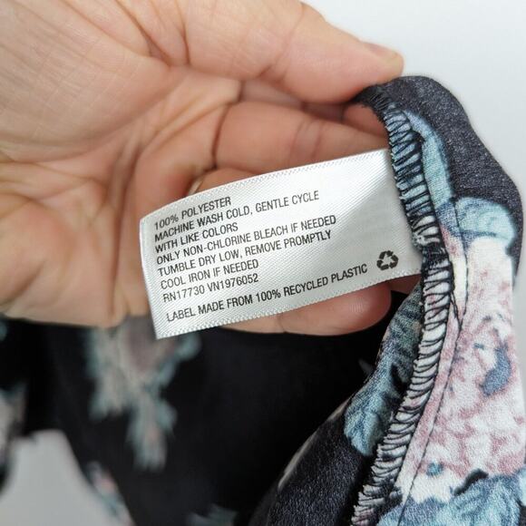 NWT Xhilaration Women Dress Floral Wrap Feminine Midi Dress Size XS - Picture 7 of 8